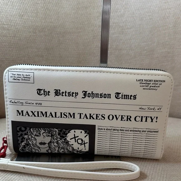 Betsey Johnson Black and White Newspaper Wristlet - Picture 6 of 15